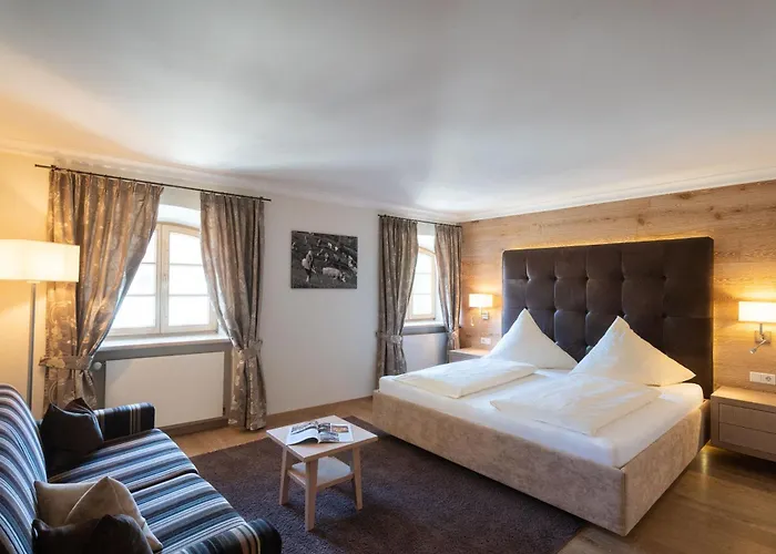 Hotel Gasthof Alte Post Holzkirchen